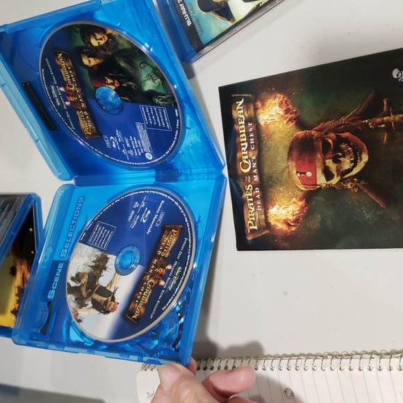 4 PIRATES OF THE CARIBBEAN DVD MOVIES - Picture 5 of 14